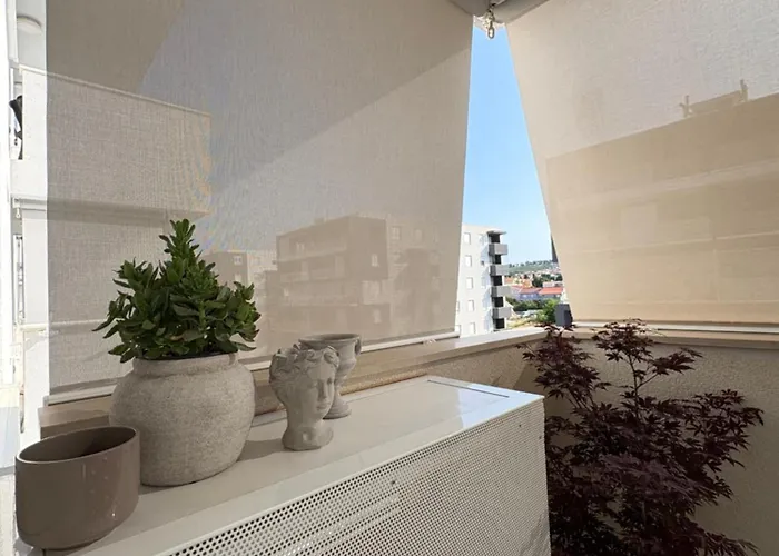 The City Block Apartment