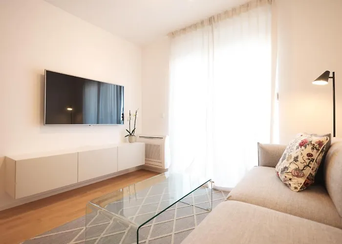 The City Block Apartment